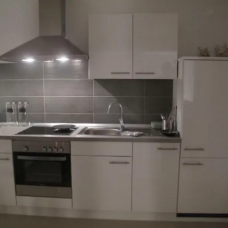 Corcyra Apartmnets * コルチュラ
